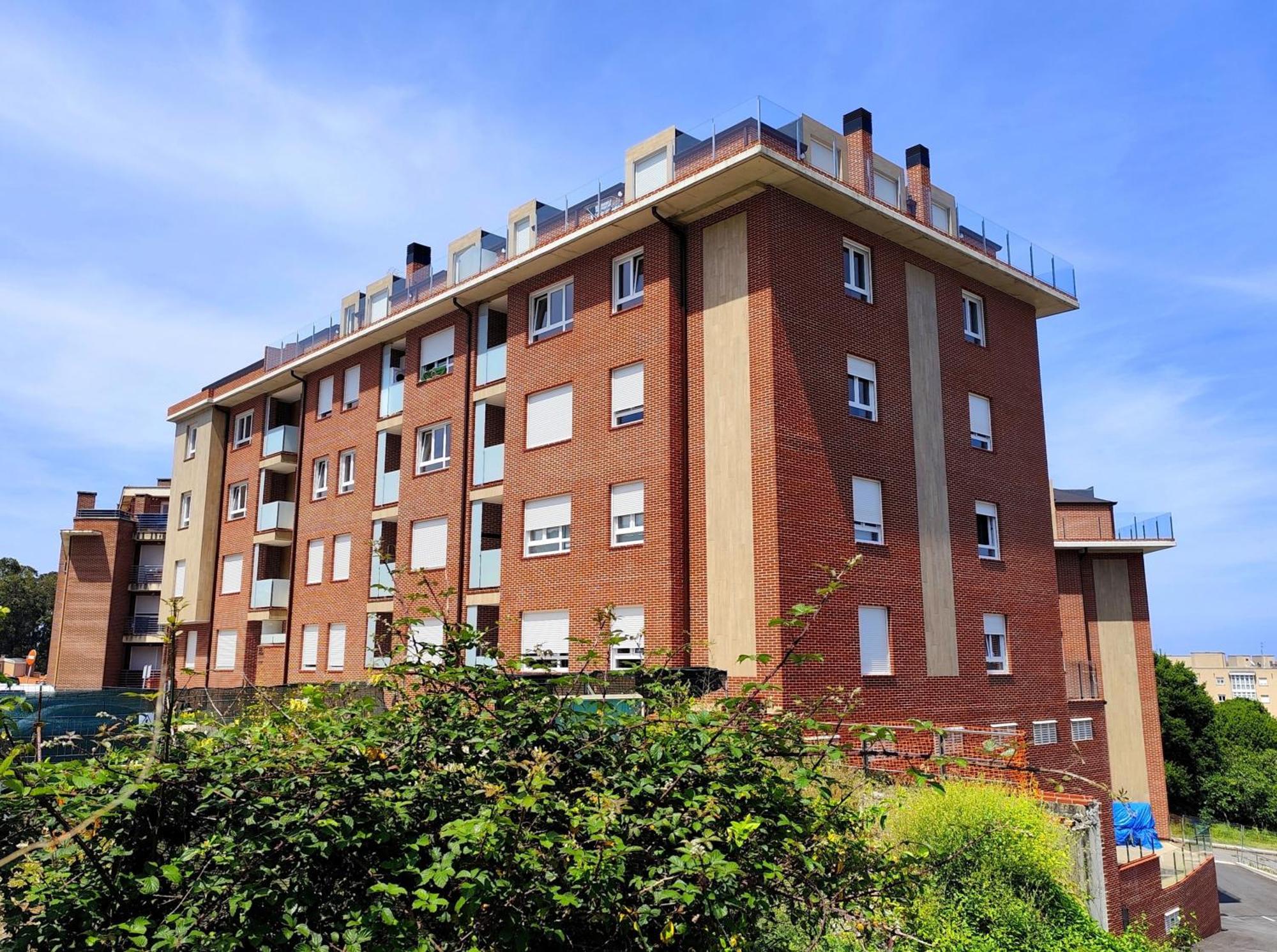 Home In Castro Con Parking Castro Urdiales Luaran gambar