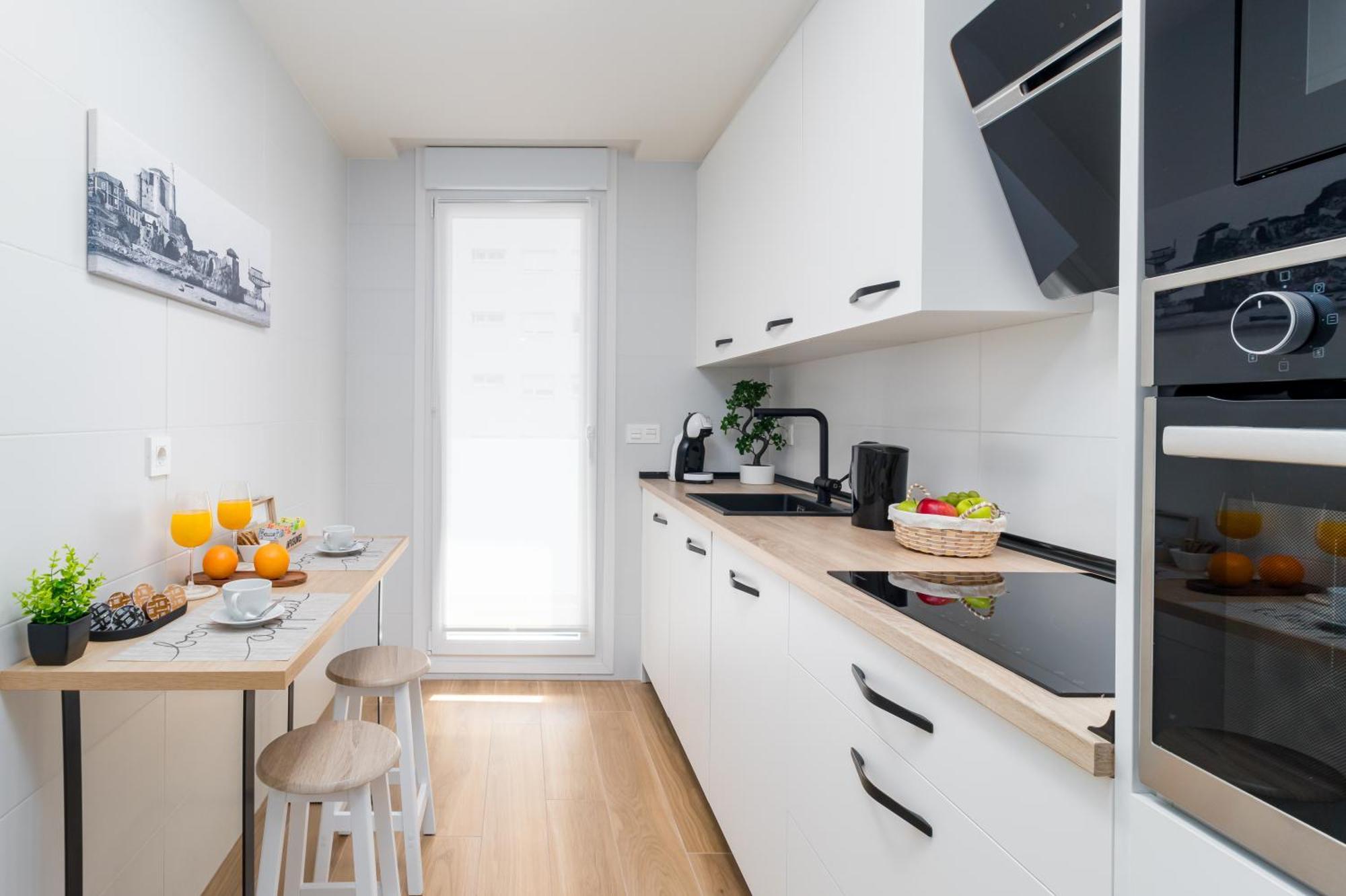 Home In Castro Con Parking Castro Urdiales Luaran gambar